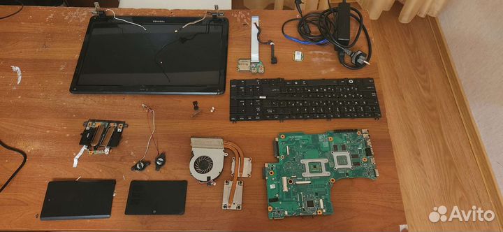 Toshiba satellite l655 14j запчасти