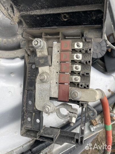 Плюсовая клема opel astra j