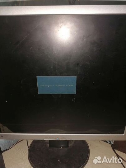 Монитор Samsung