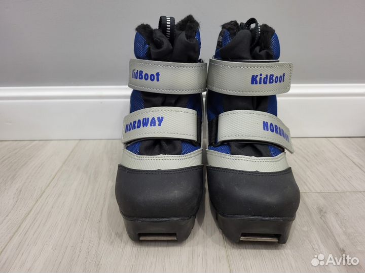 Лыжные ботинки детские 32