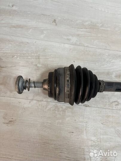 Привод передний левый BMW F25