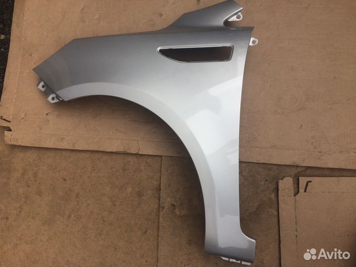 Крыло левое Kia Rio в цвет