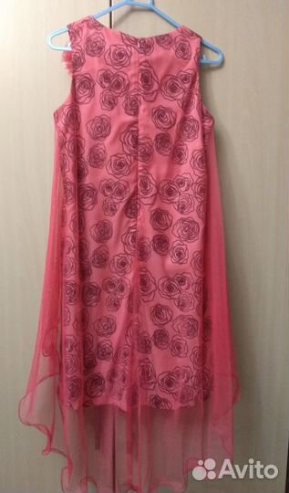 Платье праздничное