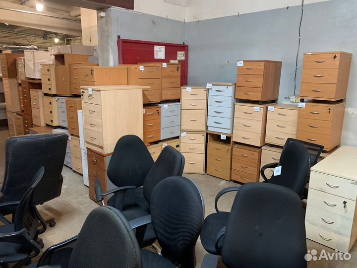 Офисная тумбочка. В ассортименте. REF40