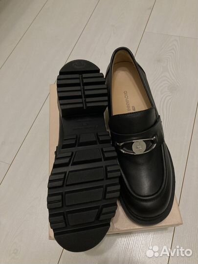 Туфли женские 38 размер натуральная кожа черные