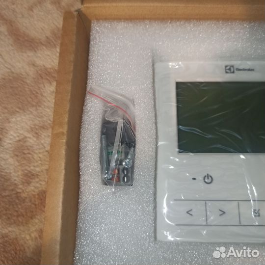 Пульт Electrolux esvm-J01