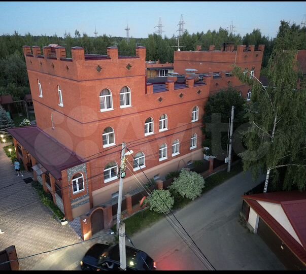 Коттедж 450 м² на участке 20 сот.