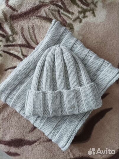Продам набор шапка и снуд