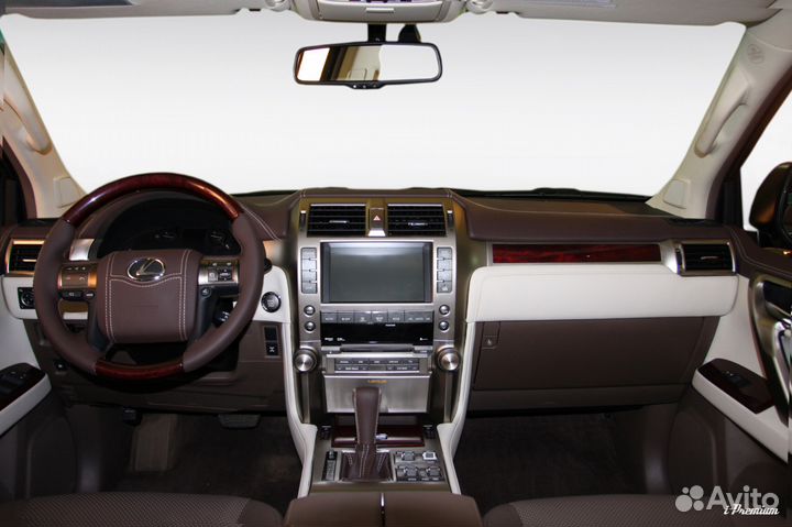 Торпедо Lexus GX460 в строчку панель приборов