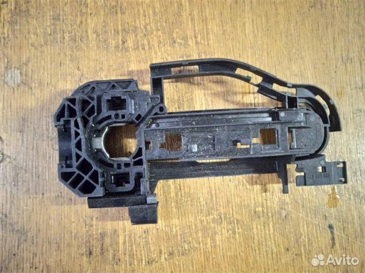 Кронштейн ручки двери Audi A6 C6