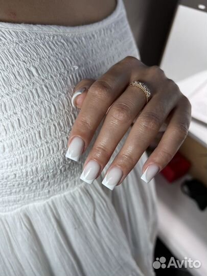 Наращивание ногтей