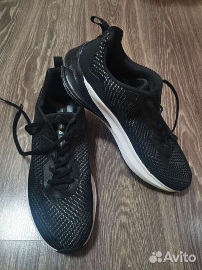 Кроссовки мужские и кеды