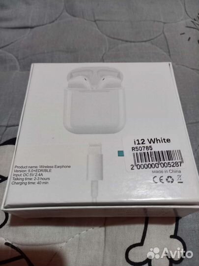 Беспроводные наушники tws i12 новые