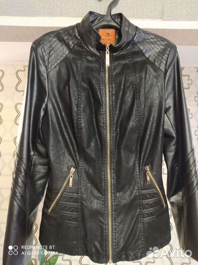 Продам куртку новую