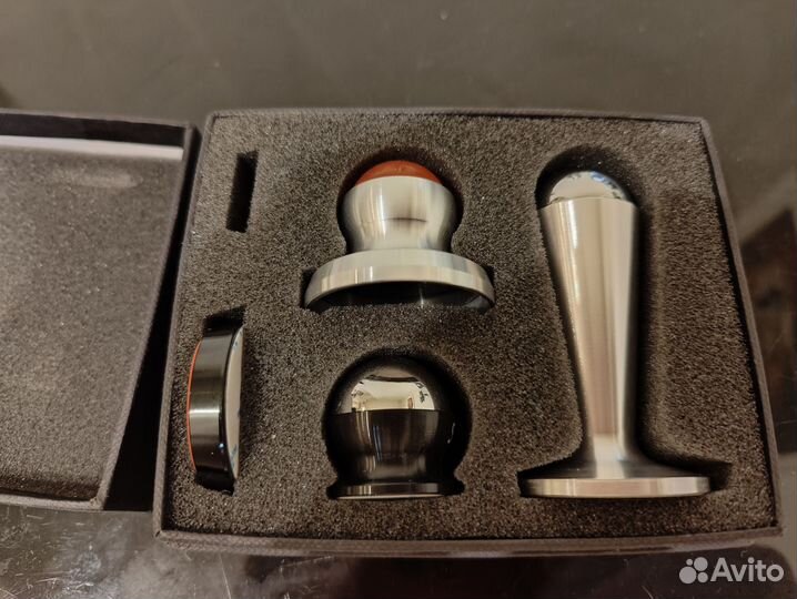 Магнитный держатель для телефона