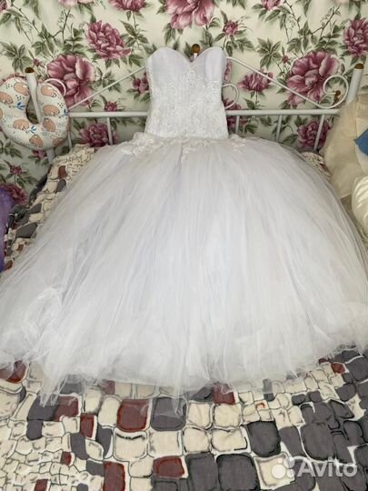 Свадебнле платье