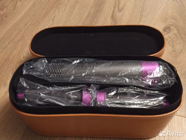 Фен Dyson стайлер