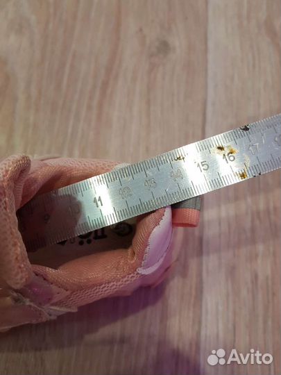 Кроссовки для девочки