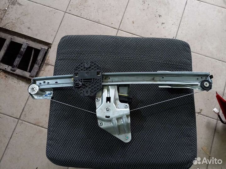 Электростеклоподъемник Renault Logan 2,передний пр