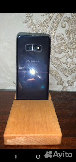 Samsung Galaxy S10e (Snapdragon 855), 6/128 гб