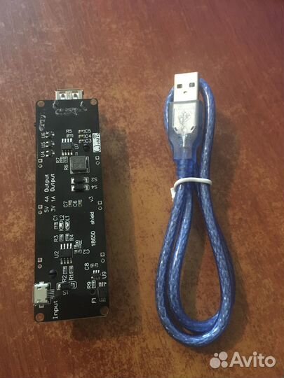 Блок питания на 18650 Power Shield с кабелем USB
