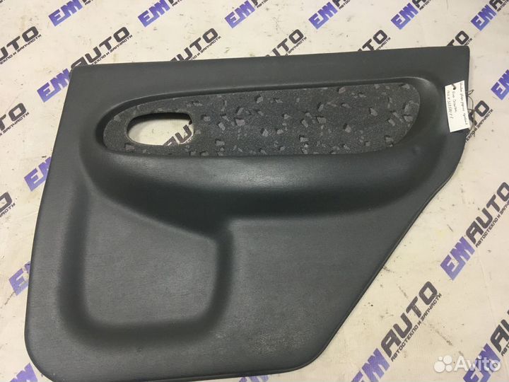 Обшивка двери задней правой Киа Спектра
