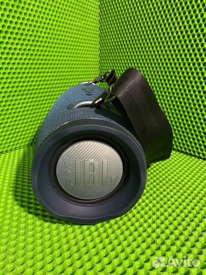 Портатитвная колонка JBL Xtreme 2