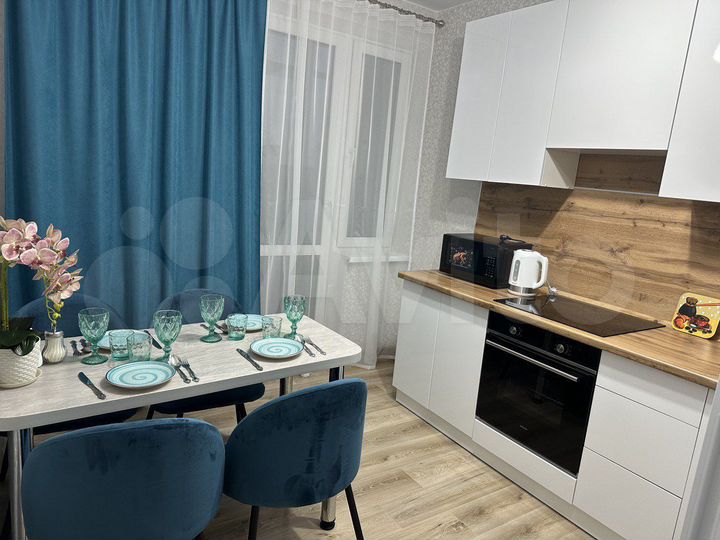 2-к. квартира, 50 м², 8/24 эт.