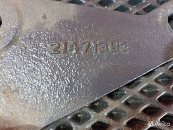 Кронштейн передней пневморессоры