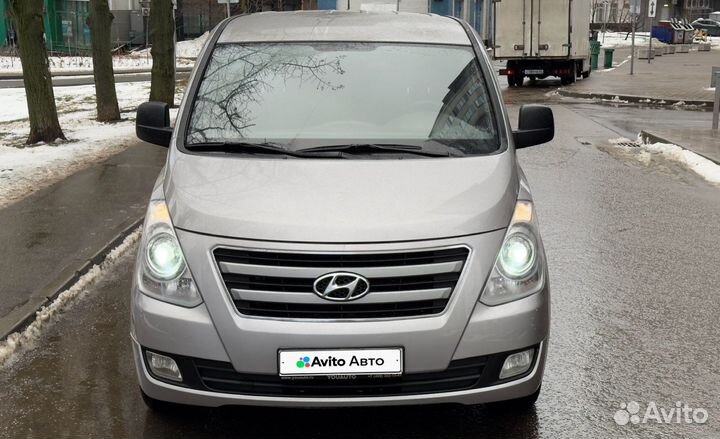 Hyundai H-1 2.5 AT, 2016, 131 600 км