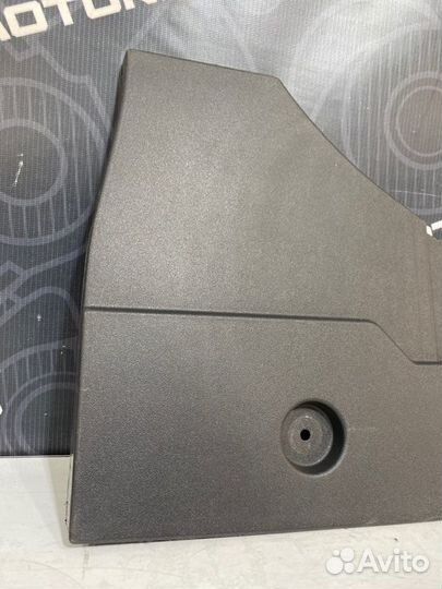 Пластик багажника Volkswagen Passat Variant B6 BZB