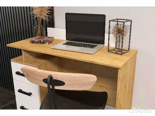 Стол-трюмо ватан