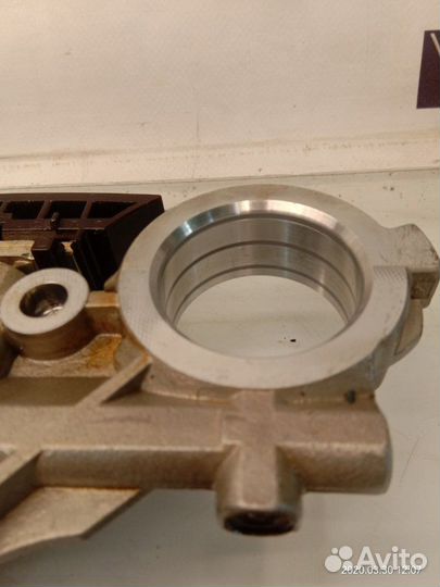 Кронштейн распредвалов VW VAG audi 3.6 BHK Q7 toua