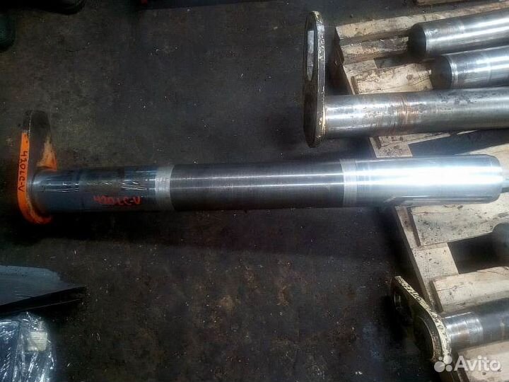 Палец стрела рама 2123-2375A разборка экскаваторов