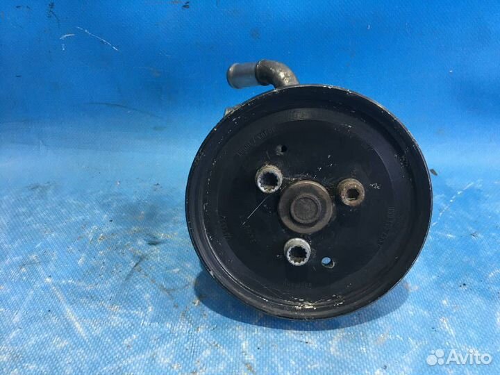 Насос гур Audi Q7 2007 4LB BUG