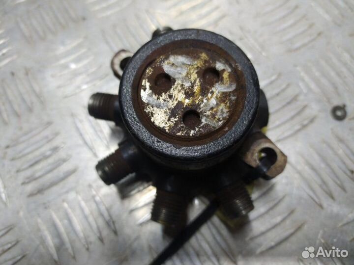 Топливная рампа Renault Megane 2003-2009