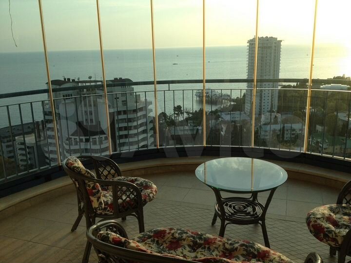 2-к. квартира, 140 м², 19/23 эт.