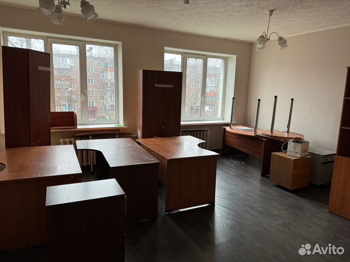 Офисная мебель бу