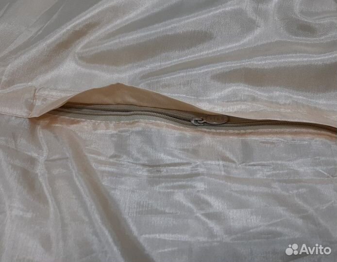 Покрывало с кистями (Таиланд)