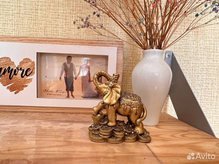 Новый сувернирный слоник нэцке слон с монетами