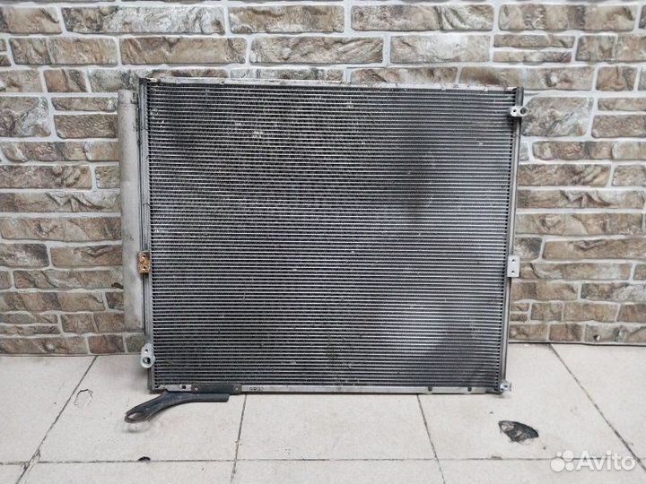 Радиатор кондиционера (конденсер) Toyota Land Crui