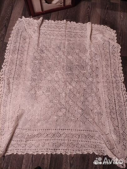 Пуховый платок паутинка новый