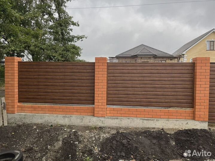 Забор Кирпичный забор