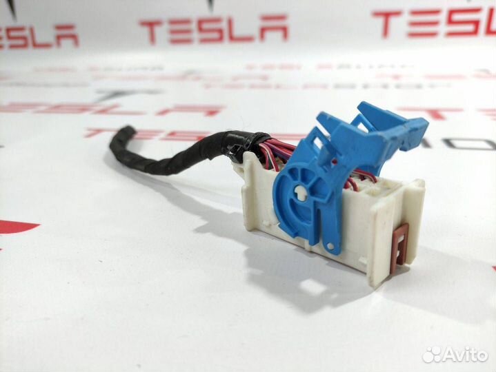 Разъем (фишка) проводки Tesla Model S рест. 2018