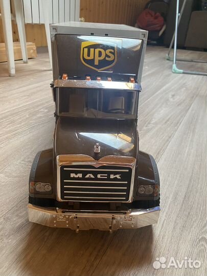 Bruder грузовик