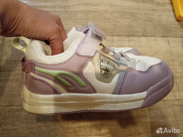 Кроссовки для девочки 31 размер