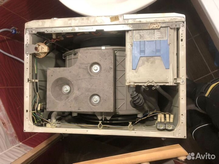 Ремонт холодильников Ремонт стиральных машин