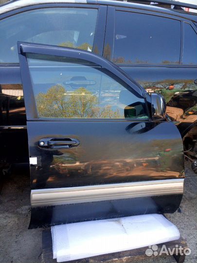 Дверь передняя Тойота Ленд Крузер 100