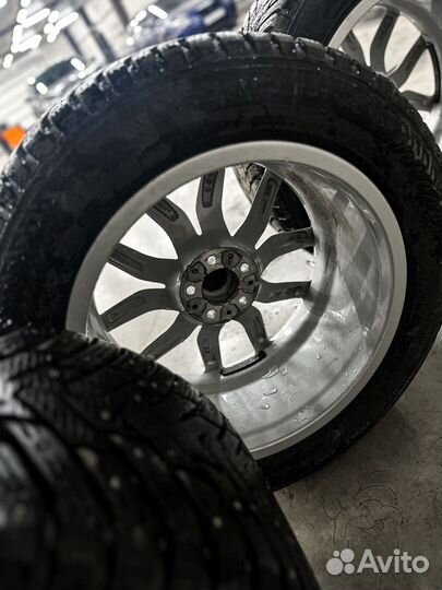 Nokian Tyres Hakkapeliitta 8 SUV 265/50 R19