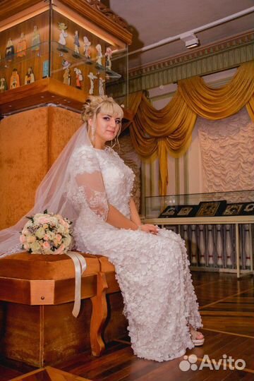 Вечернее платье